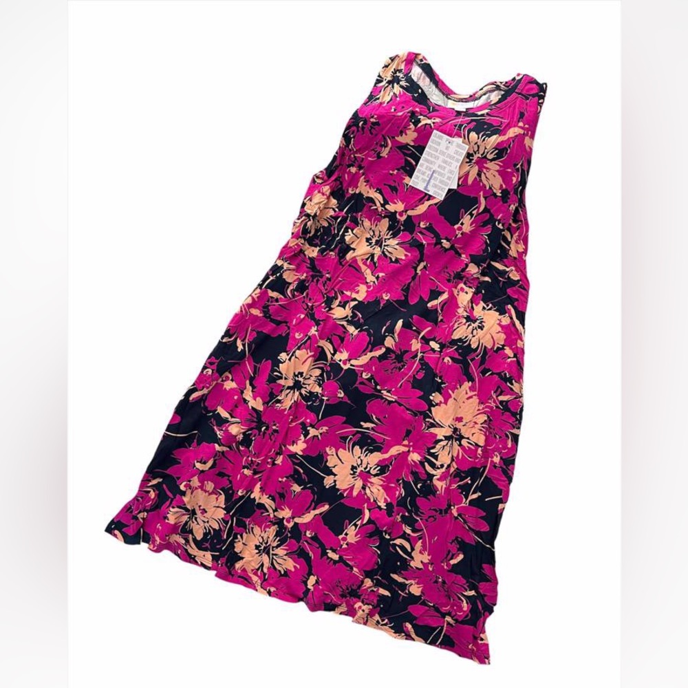 Small • LuLaRoe Charlotte Swing Dress